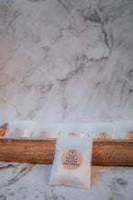 Load image into Gallery viewer, Signature Scents Wax Melt Sample Collection