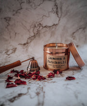 Load image into Gallery viewer, Damson &amp; Patchouli Artisan Soy Candle